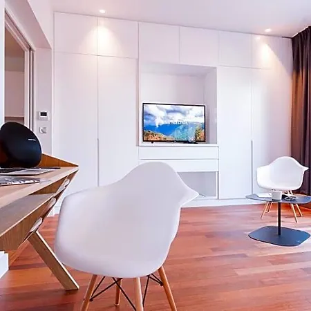 Loft Luxe Hyper Centre: Terrasse/piscine/ Salle De Sport Bed & Breakfast 4*