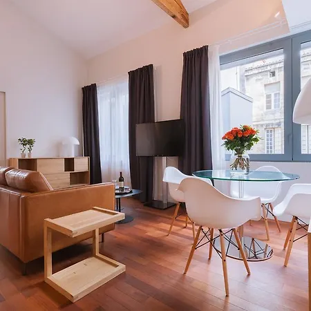 住宿加早餐酒店 Loft Luxe Hyper Centre: Terrasse/piscine/ Salle De Sport