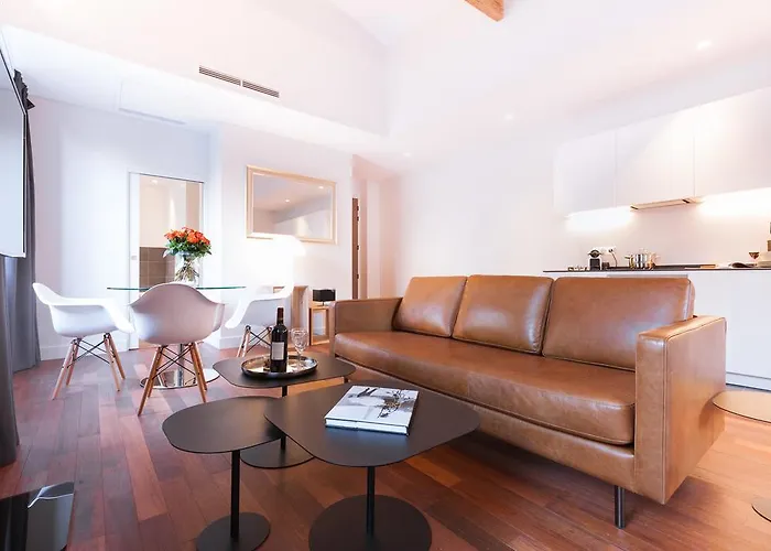 Loft Luxe Hyper Centre: Terrasse/piscine/ Salle De Sport