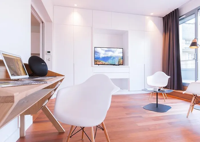 Loft Luxe Hyper Centre: Terrasse/piscine/ Salle De Sport Bed & Breakfast 4*